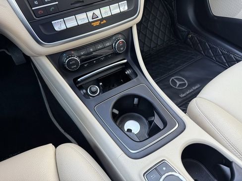 Used 2019 Mercedes-Benz GLA 250 image 23