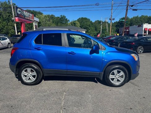 Used 2015 Chevrolet Trax LT w/ LT Plus Package AWD/4WD image 3
