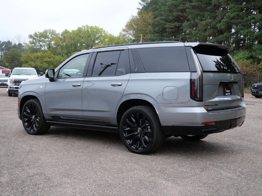 Used 2026 Cadillac Escalade Sport w/ LPO, ONYX Package AWD/4WD image 4