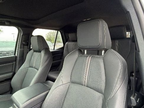 Certified 2025 Toyota 4Runner Limited AWD/4WD image 21