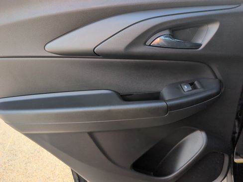 Used 2023 Chevrolet TrailBlazer RS w/ Convenience Package FWD image 32