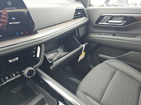 New 2026 Chevrolet Suburban LS image 53