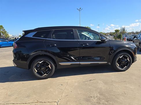 New 2026 Kia Sportage EX image 9