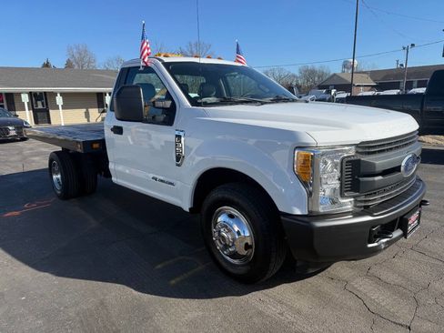 Used 2017 Ford F350 XL image 4