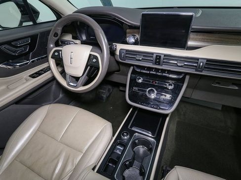 Used 2022 Lincoln Corsair Reserve w/ Elements Package image 17