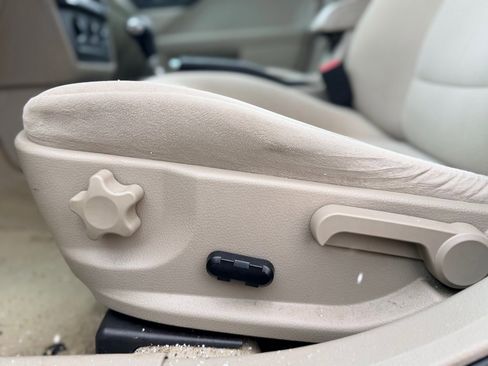 Used 2008 Ford Fusion SE image 9