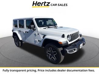 Used 2025 Jeep Wrangler Unlimited Sahara AWD/4WD video 1