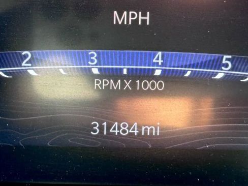 Used 2023 Jeep Grand Cherokee L Laredo image 13