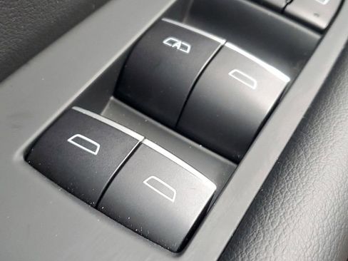 Used 2025 Buick Enclave Sport Touring image 34