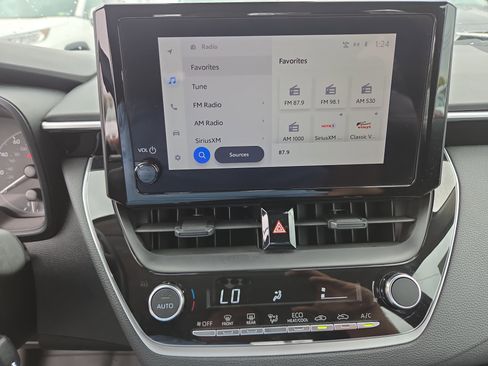 Certified 2024 Toyota Corolla LE image 21