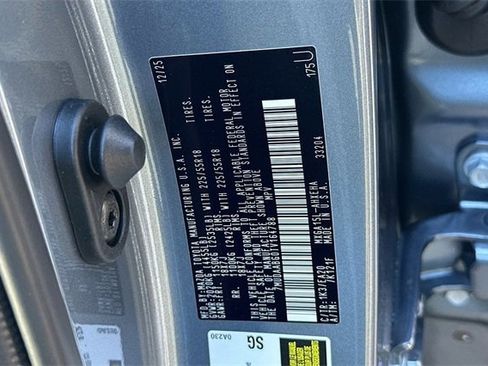 Used 2026 Toyota Corolla Cross XLE image 27