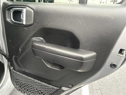 Used 2021 Jeep Wrangler Unlimited Sport image 25
