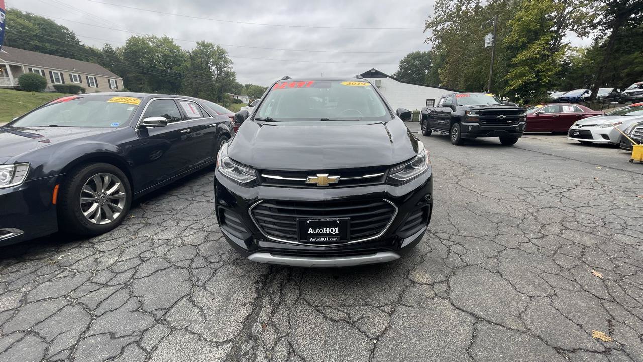 Used 2019 Chevrolet Trax LT w/ LT Convenience Package AWD/4WD image 13