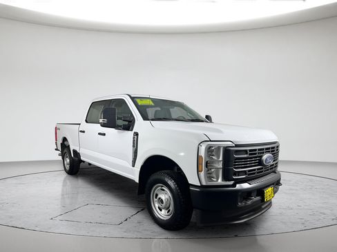 Used 2024 Ford F250 XL AWD/4WD image 1