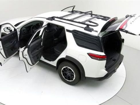 Certified 2023 Nissan Pathfinder Rock Creek image 38
