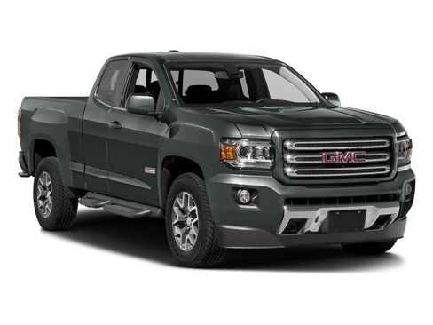 Used 2017 GMC Canyon SLE image 17