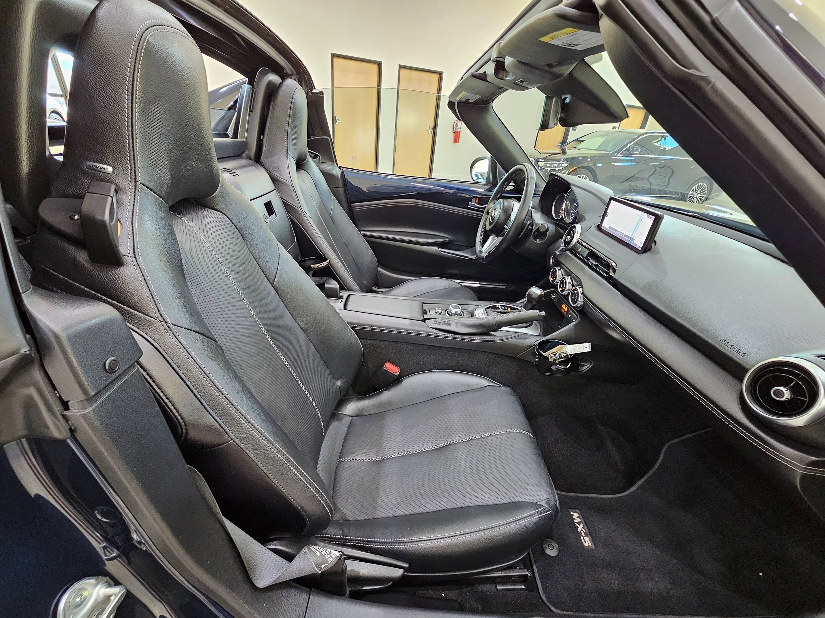 Used 2025 MAZDA MX-5 Miata RF Grand Touring RWD image 30