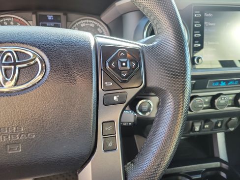 Used 2021 Toyota Tacoma TRD Off-Road AWD/4WD image 14