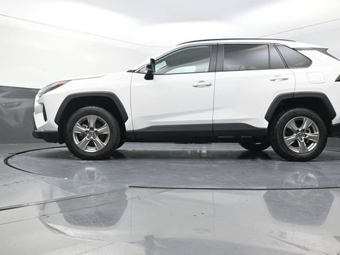 Used 2024 Toyota RAV4 XLE FWD image 34