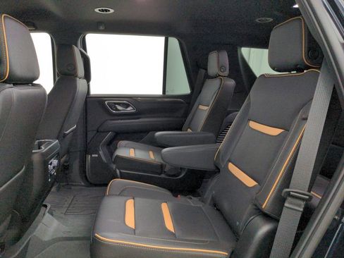 Used 2024 GMC Yukon AT4 AWD/4WD image 36