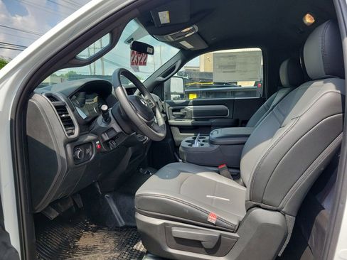 New 2024 RAM 5500 Tradesman image 9