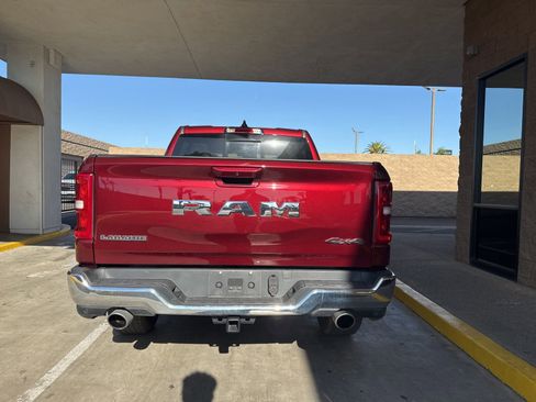 Used 2025 RAM 1500 Laramie AWD/4WD image 5