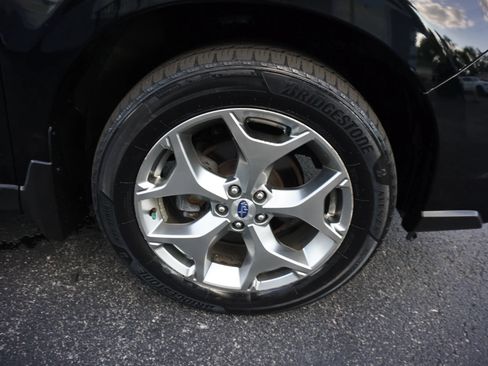 Used 2017 Subaru Forester 2.5i Touring AWD/4WD image 35