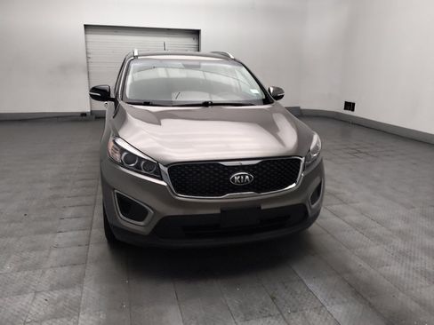 Used 2017 Kia Sorento AWD image 14