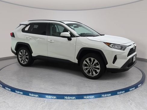 Certified 2020 Toyota RAV4 XLE Premium AWD/4WD image 3