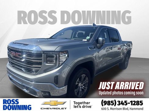 Used 2025 GMC Sierra 1500 SLT AWD/4WD image 1