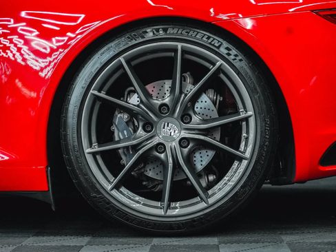 Used 2018 Porsche 911 Carrera T RWD image 14