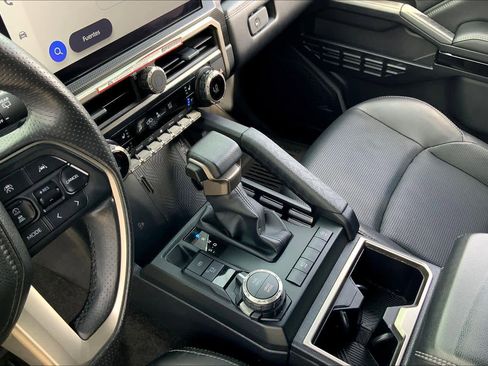 Used 2025 Toyota 4Runner Limited image 16