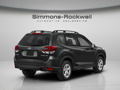 Used 2023 Subaru Forester BASE image 2