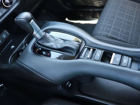 Certified 2026 Honda HR-V LX image 15