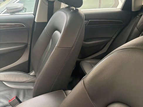 Used 2017 Audi Q5 2.0T Premium Plus w/ Technology Package image 12