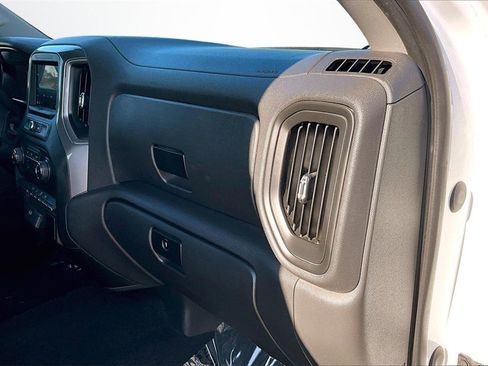 Used 2020 Chevrolet Silverado 1500 Custom w/ Custom Value Package image 27