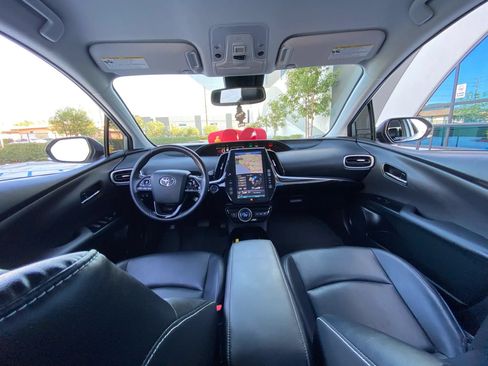 Used 2022 Toyota Prius Prime Limited FWD image 31