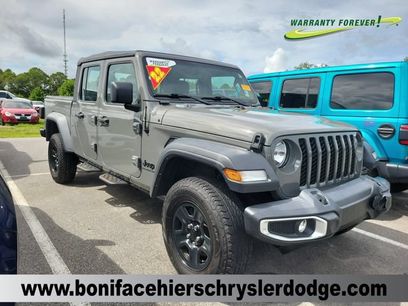 Used 2023 Jeep Gladiator Sport w/ Trailer Tow Package