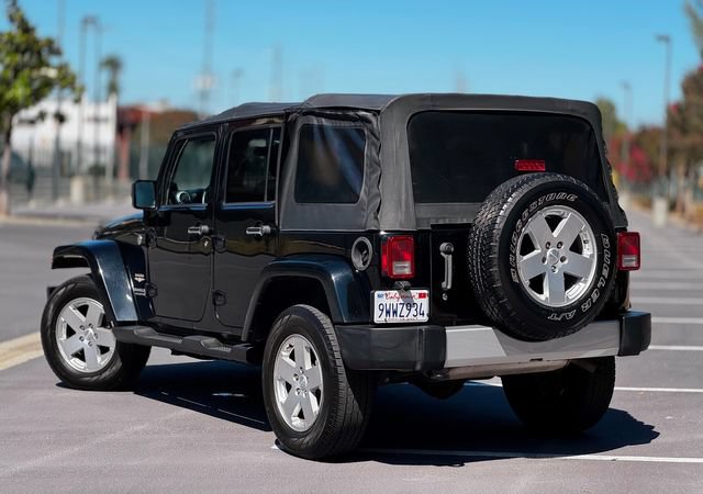Used 2012 Jeep Wrangler Unlimited Sahara AWD/4WD image 13