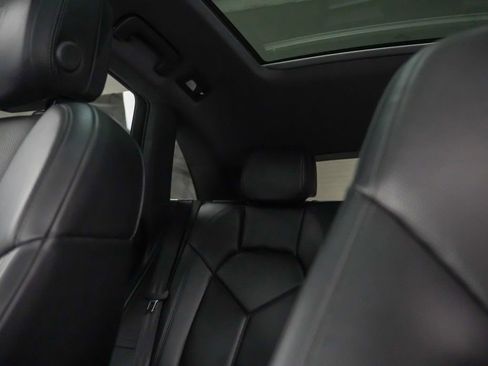 Used 2024 Porsche Macan image 36