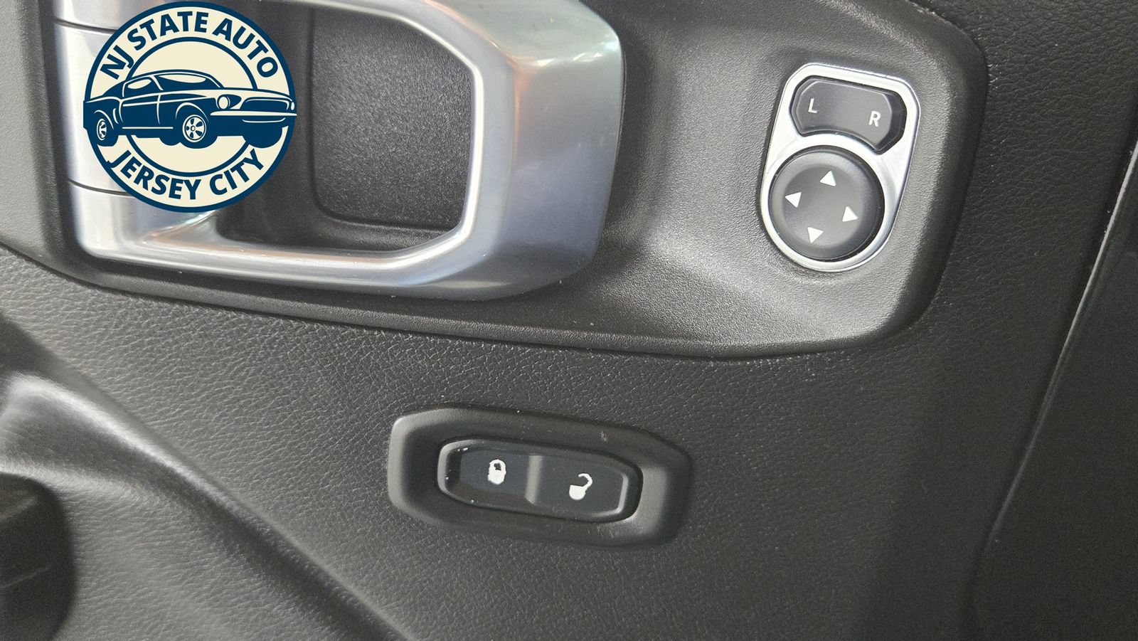 Used 2021 Jeep Wrangler Unlimited Sport AWD/4WD image 22