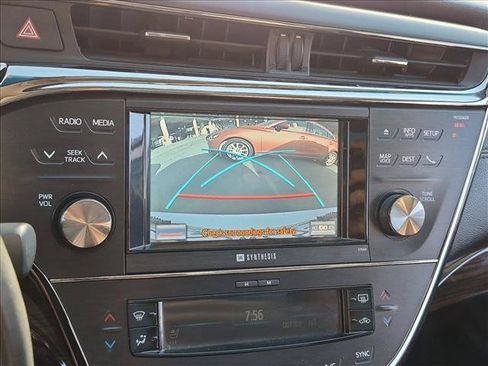Used 2014 Toyota Avalon Limited FWD image 10