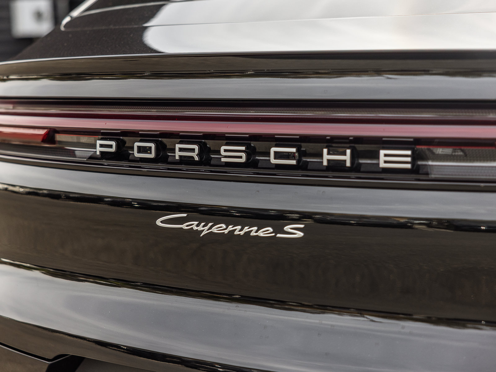 Certified 2024 Porsche Cayenne S AWD/4WD image 22