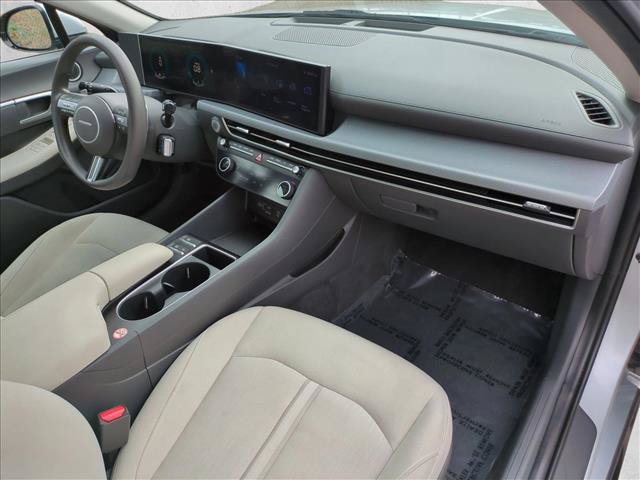 Used 2025 Hyundai Sonata SEL FWD image 20