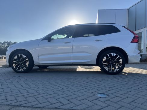 New 2026 Volvo XC60 B5 Plus w/ Protection Package Premier AWD/4WD image 2