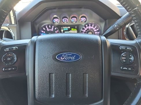 Used 2011 Ford F350 Lariat w/ Lariat Interior Pkg image 17