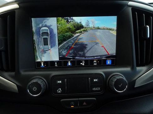 Used 2024 GMC Terrain Denali w/ Black Diamond Edition image 19