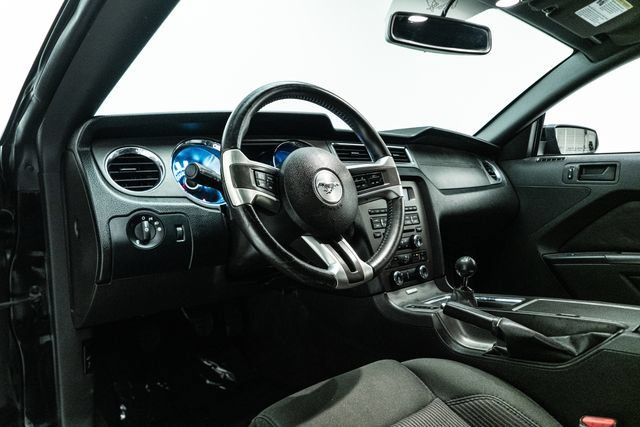 Used 2013 Ford Mustang GT RWD image 22