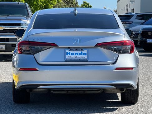 Used 2022 Honda Civic EX image 9