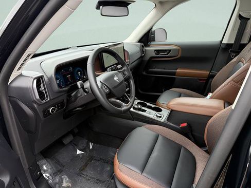 Used 2025 Ford Bronco Sport Outer Banks w/ Outer Banks Tech Package+ AWD/4WD image 4